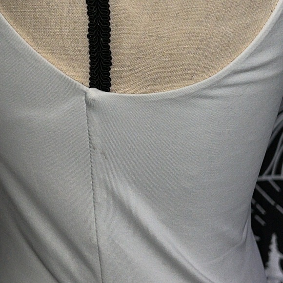 Aritzia Contour 90’s Bodysuit - Picture 7 of 8